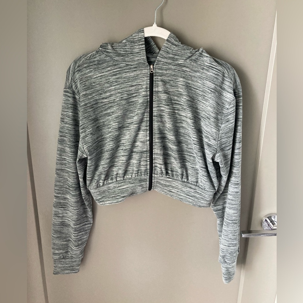 Forever 21 Gray Marled Cropped Hoodie